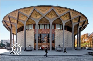 نگاه صمد چینی فروشان به تئاتر در ایران

معجزه ی فراموش شده ای به نام تئاتر در ایران