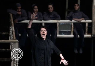 نقد نمایش «شنا در آتش» نوشته و کار رضا صابری

روانشناسی و تئاتر