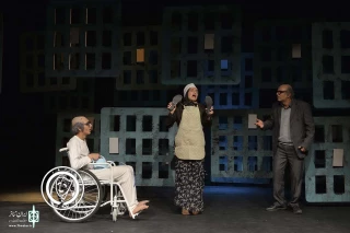 درباره‌ی نمایش «زندگی سگ مرده» به کارگردانی «مرتضی نجفی» از قزوین

رقص زندگی با ساز مرگ