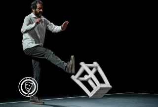 درباره‌ی نمایش «بک‌توبلک»

دروغ بزرگ
